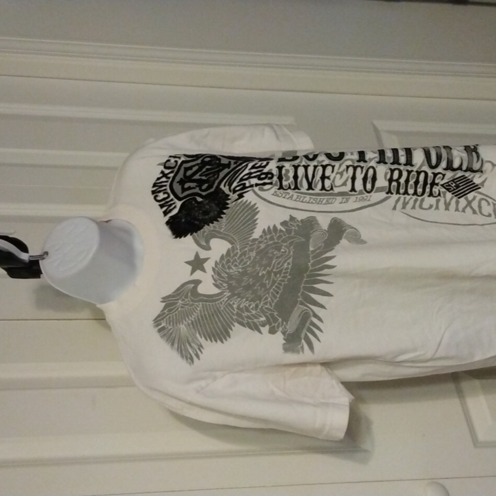 Men - Picture 3 of 4